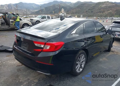 2021 Honda Accord Lx z USA, uszkodzony, nr VIN 1HGCV1F16MA026673